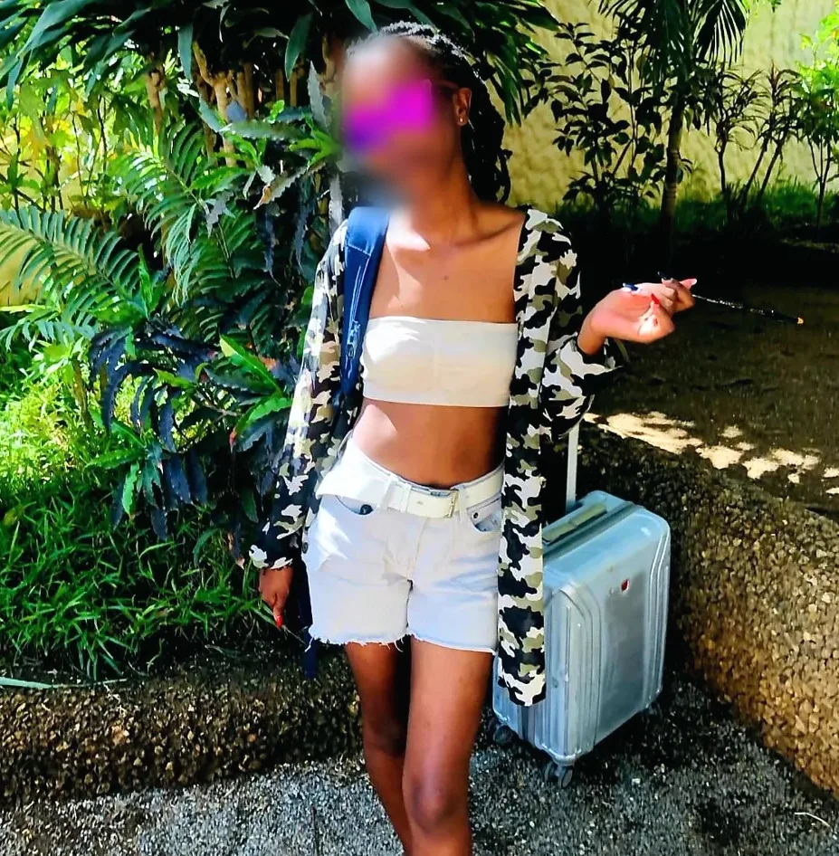 Hayley, 21