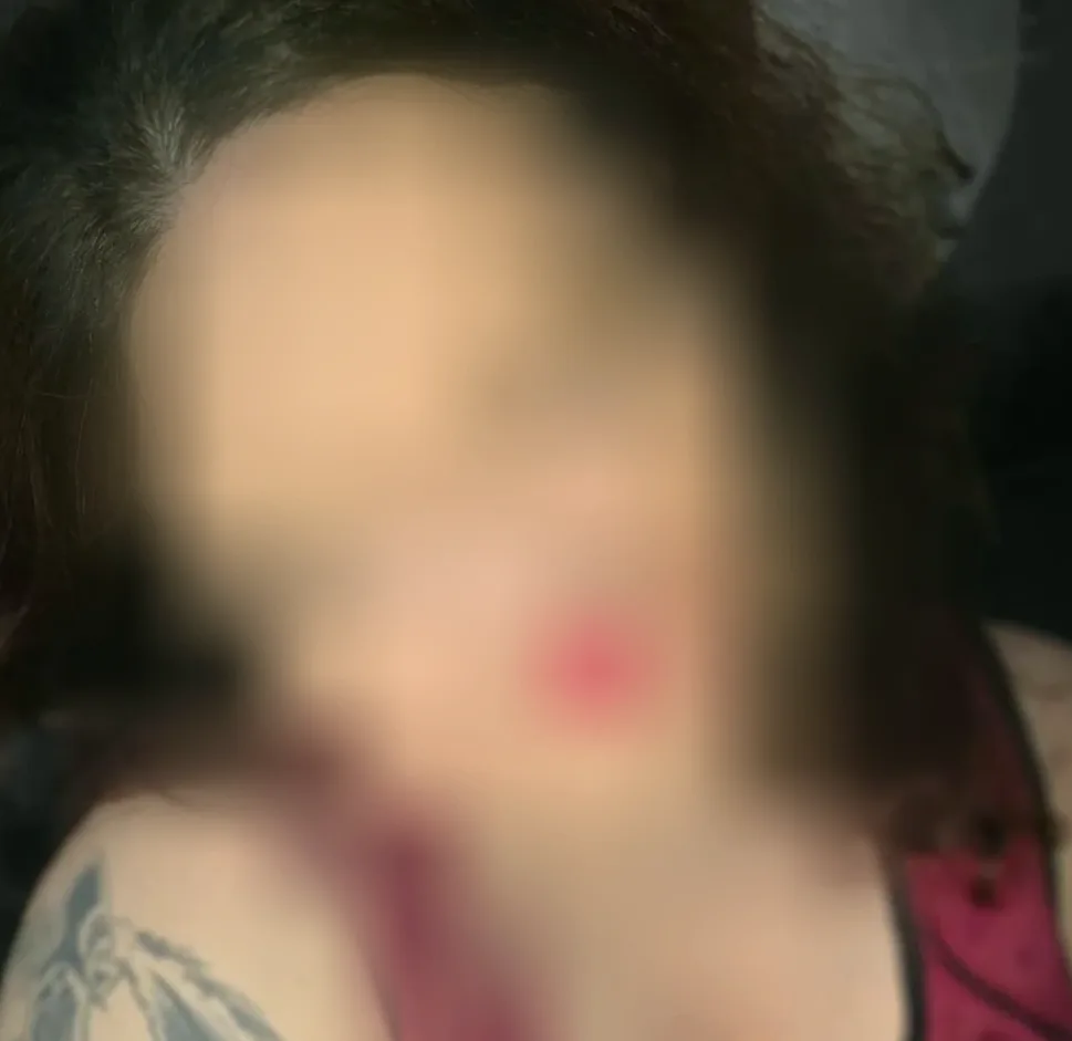 Leanne, 38